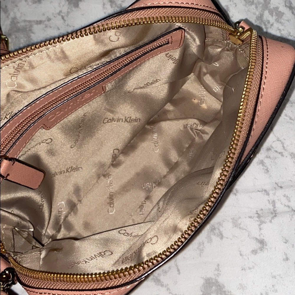 Calvin Klein crossbody bag - Picture 4 of 5